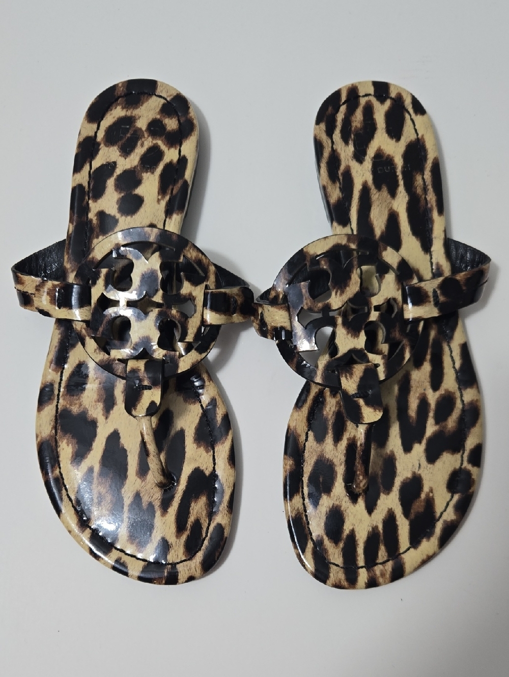Tory Burch Leopard Print Logo Thong Sandals